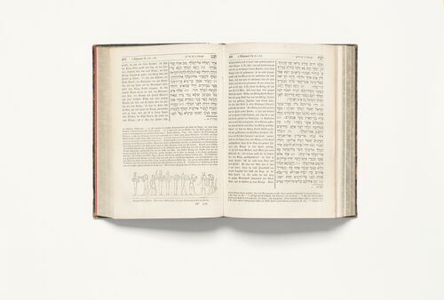 Ein aufgeschlagenes Buch